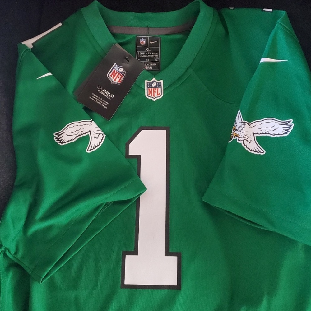 Youth XL Philadelphia Eagles Jalen Hurts Football Jersey (Fits like Men’s S)